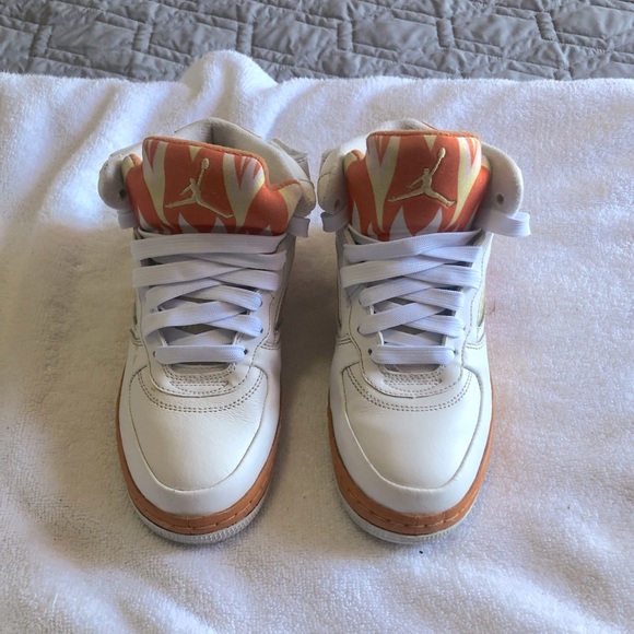 Boys Nike air Jordan fusion 5 shoes - size 3.5y - Picture 2 of 4